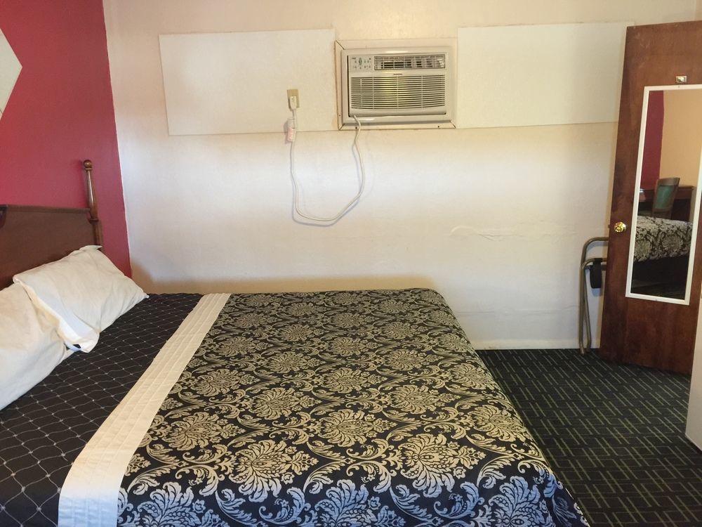 Cooper Motel Tuscola Εξωτερικό φωτογραφία