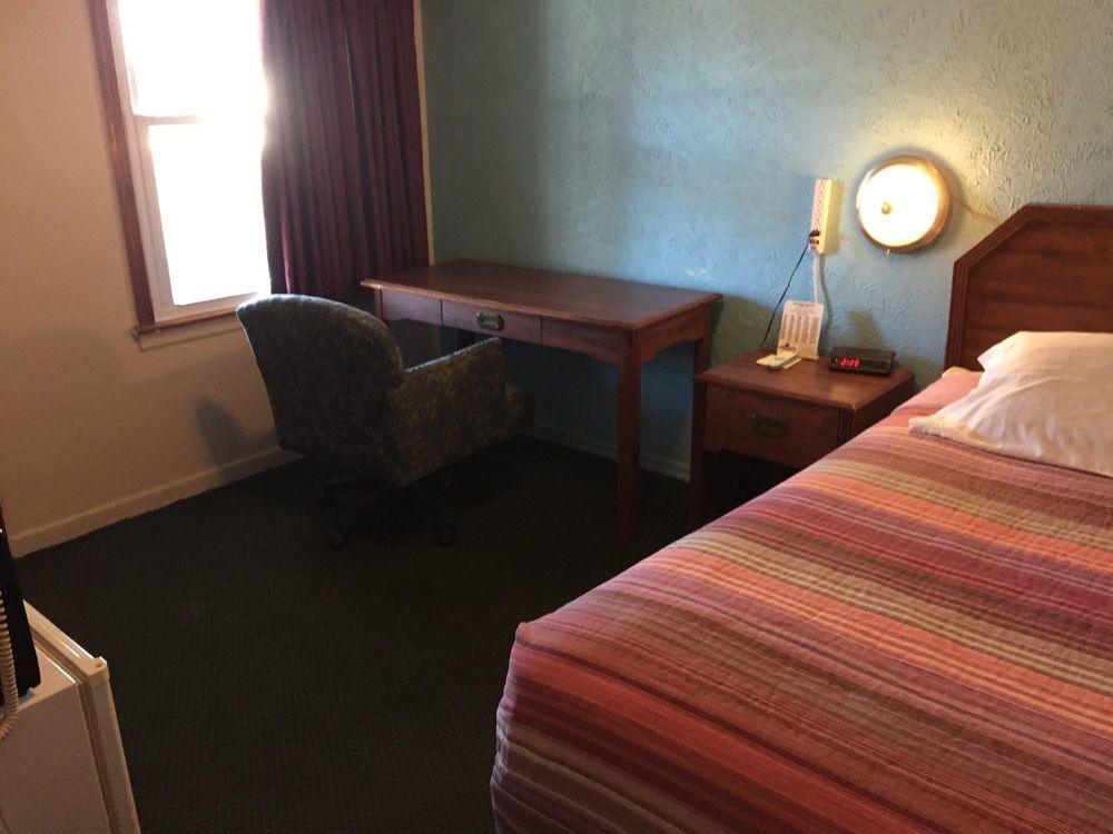 Cooper Motel Tuscola Εξωτερικό φωτογραφία