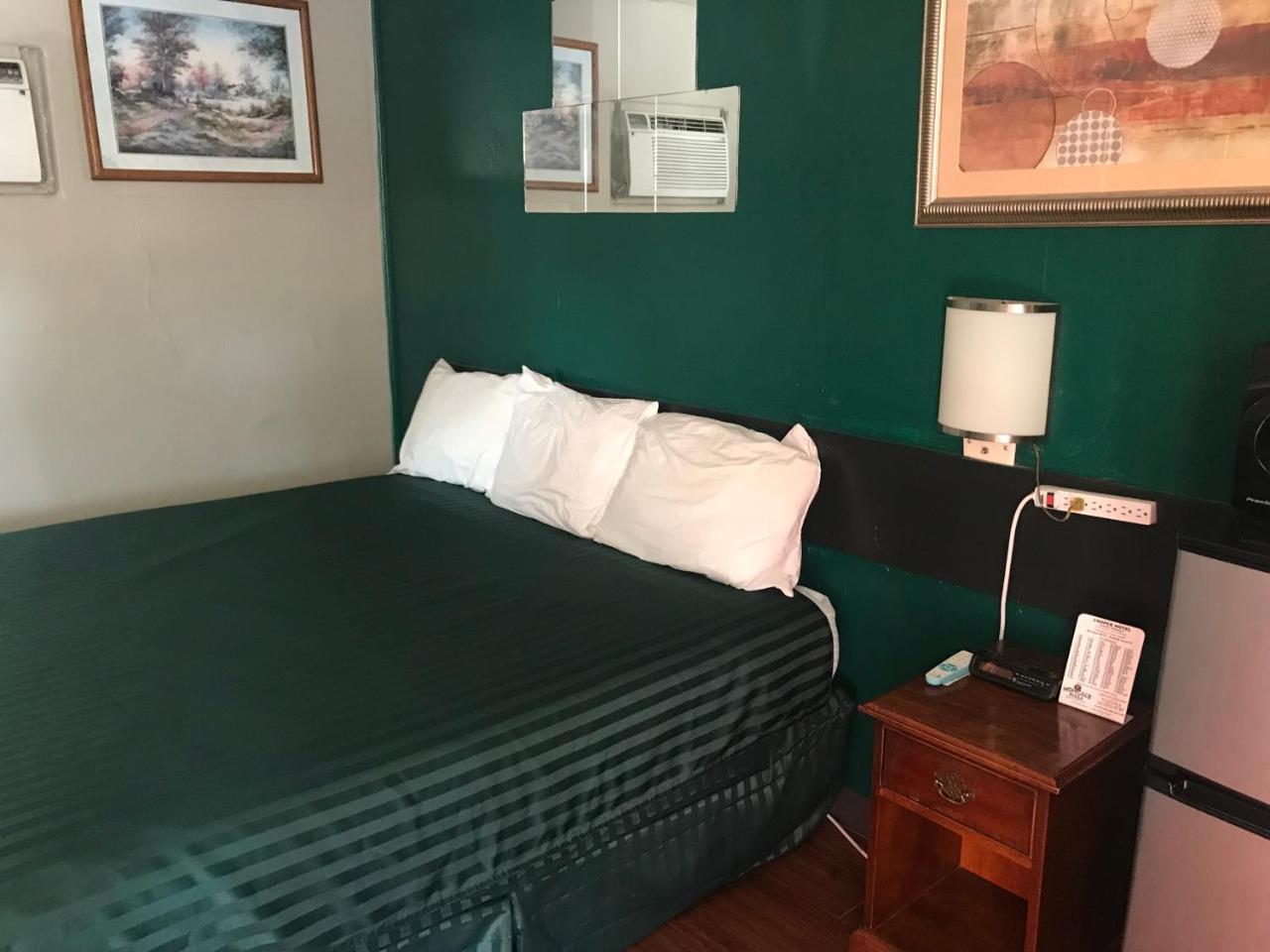 Cooper Motel Tuscola Εξωτερικό φωτογραφία