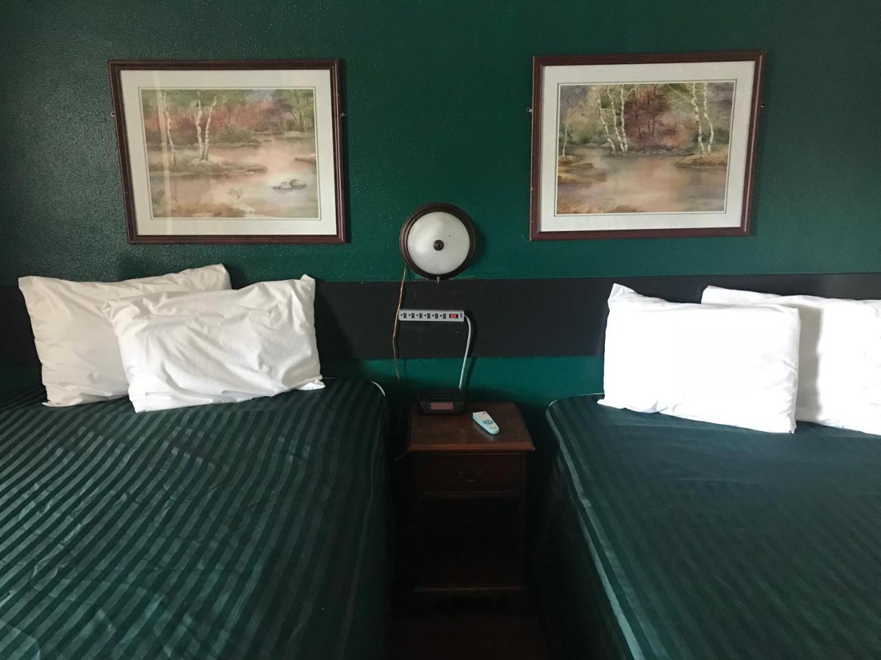 Cooper Motel Tuscola Εξωτερικό φωτογραφία